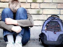 "Alternative Teens fast 7-mal häufiger Selbstmordversuch"