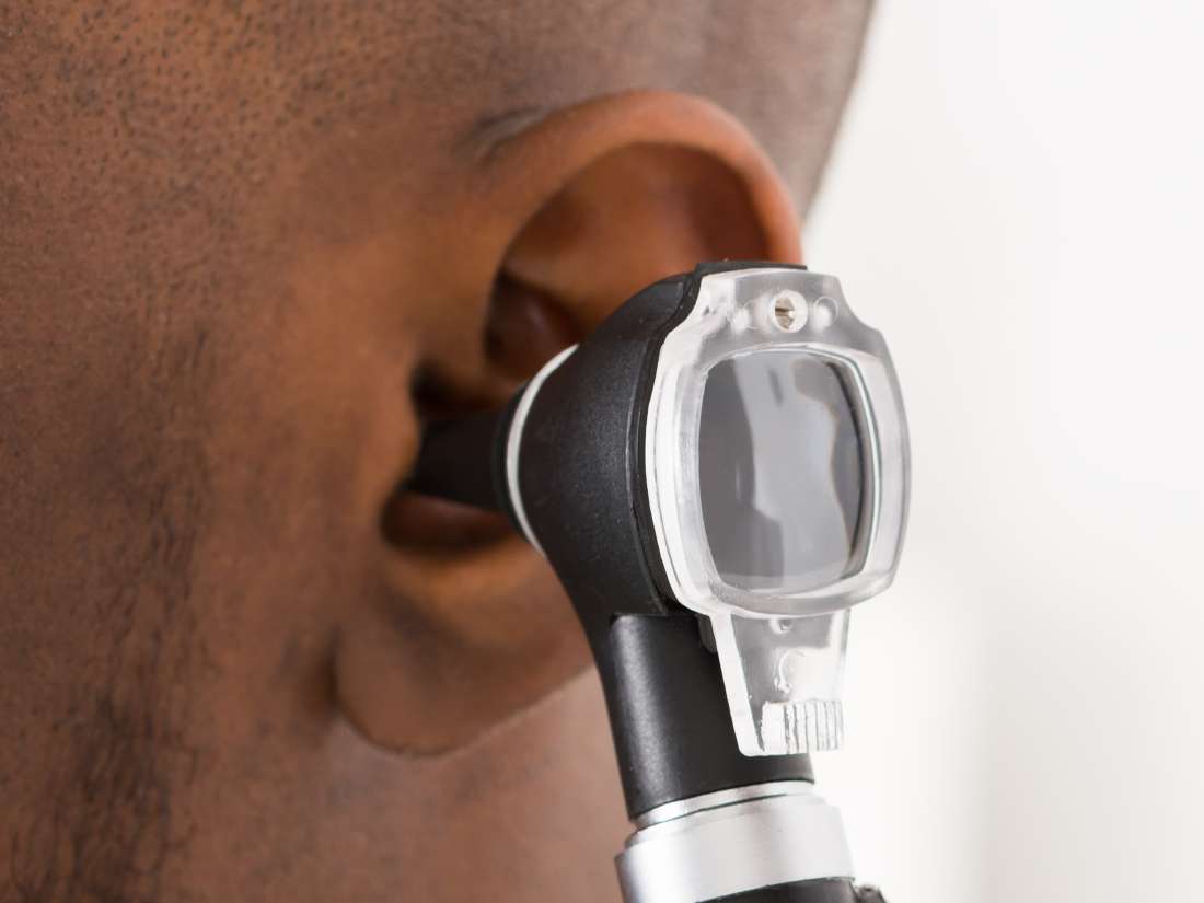 Saignement de l'oreille: causes et traitements