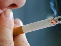 L'activité cérébrale peut expliquer pourquoi certains fumeurs ont du mal à arrêter de fumer