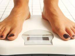Gehirn Verdrahtung erklärt, warum Gewichtsverlust für Frauen schwieriger ist