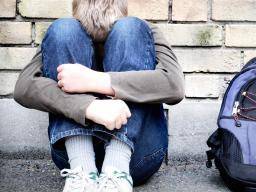 Deti s "dvojnásobným rizikem agrese, sebevrazda" s uzíváním antidepresiv