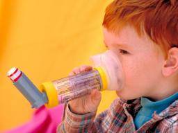 L'asthme des enfants s'améliore après une adéno-amygdalectomie