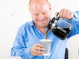 Kaffeekonsum "erhöht nicht das Risiko für eine häufige Form von Herzrhythmusstörungen"