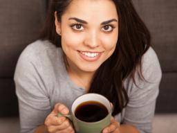 Kaffeeliebhaber freuen sich: Regelmäßiges Koffein verursacht keine zusätzlichen Herzschläge