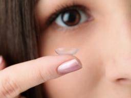 Kontaktlinsen: Ein Blick auf die Risiken und Empfehlungen