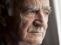 ¿Podría la inflamación en la mediana edad predecir la demencia?