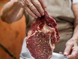 Znázornuje stravování maso riziko úmrtí?