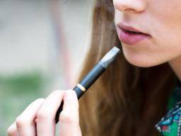 E-cigarety '95% méne skodlivé nez tabák '