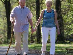 "Snadno procházkové komunity" spojené s lepsím poznáním u starsích dospelých