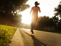 Hacer ejercicio en exceso aumenta el riesgo de muerte para los sobrevivientes de ataque cardíaco
