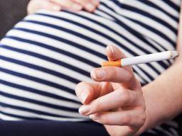 Vystavení nikotinu pred narozením a po porodu zpusobuje u detí problémy s sluchem