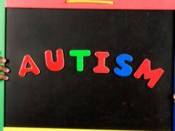 Obsah GI stravy muze ovlivnit symptomy autismu