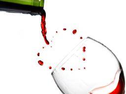 Ein Glas Wein pro Tag schützt vor Herzversagen