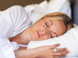 Gute Nacht Schlaf kann Krankenstand reduzieren