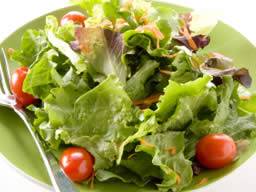 Les légumes verts réduisent le risque de cancer buccal