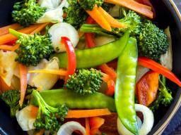 ¿Cómo las dietas vegetarianas afectan los niveles de colesterol?