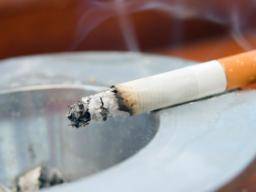 Spojení mezi uzíváním tabáku a pohlavne prenosným orálním virem