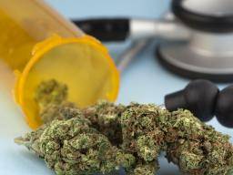 Lékarské zákony týkající se marihuany souvisejí s vetsím nárustem nedovoleného uzívání, poruch