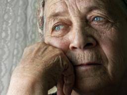 Sdelení o stíznosti mohou být brzy indikátorem budoucího rizika demencí