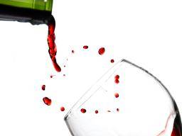Mäßiges Trinken erhöht Herzinfarkt, Schlaganfallrisiko, aber nicht für lange