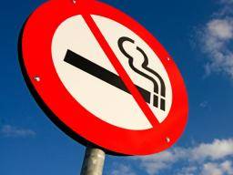 "Pas de preuve" liant la drogue de sevrage tabagique au suicide, aux accidents de la route