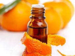 Orange ätherisches Öl kann die Symptome der PTBS verbessern, sagen Forscher