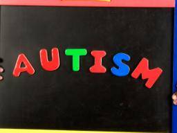 Lidé s autistickými vlastnostmi mohou být více kreativní, tvrdí studie