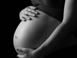 Schwangerschaft und Geburt: Warum ist eine psychologische Betreuung der Eltern wichtig?