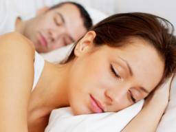 Kvalita, nikoli kvantita: lidé se vyvinuli, aby získali hlubsí, kratsí spánek