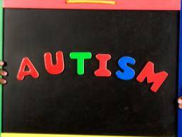 Sensibilisierung für die Mythen der Autismus-Spektrum-Störung