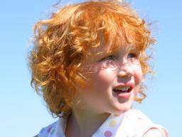 Le gène des cheveux roux augmente également le risque de cancer chez les personnes aux cheveux bruns