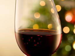 Sloucenina cerveného vína aktivuje stresovou reakci na podporu prínosu pro zdraví