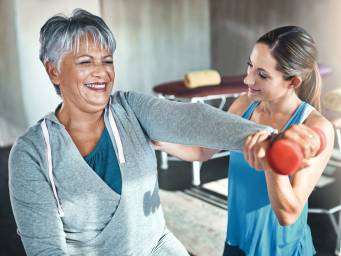El entrenamiento de resistencia puede aumentar el bienestar psicológico de las personas mayores