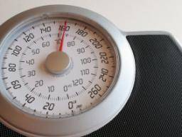 Malé prírustky hmotnosti o hmotnosti 5 liber mohou zvýsit krevní tlak