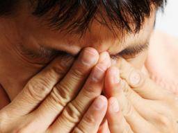Stres omezuje nasi schopnost vyrovnat se s fyzickou bolestí, zjistuje studie