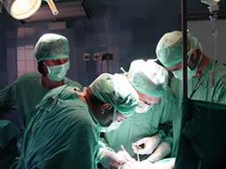 Chirurgen werden durch chirurgische Komplikationen emotional beeinflusst