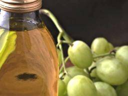 Die gesundheitlichen und Schönheitsvorteile von Traubenkernöl