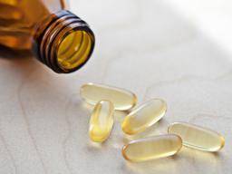 Vitamin-D-Präparate und gute Nacht Schlaf können helfen, Schmerzen zu bewältigen