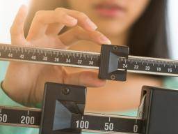 Gewichtszunahme im frühen Erwachsenenalter im Zusammenhang mit gesundheitlichen Risiken im späteren Leben