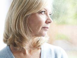Was ist der Zusammenhang zwischen Menopause und Angst?
