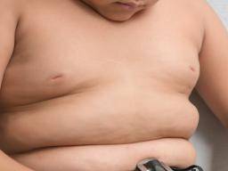 Proc jsou chudsí deti casteji obézní?